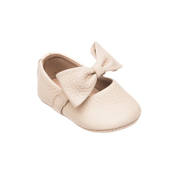 Ballerina baby w/bow cream