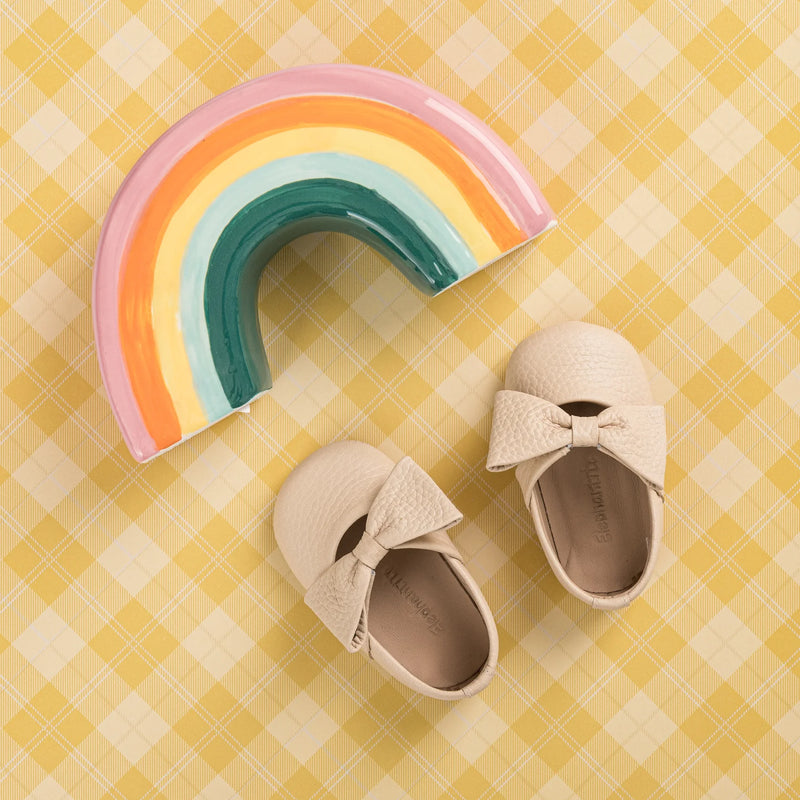 Ballerina baby w/bow cream