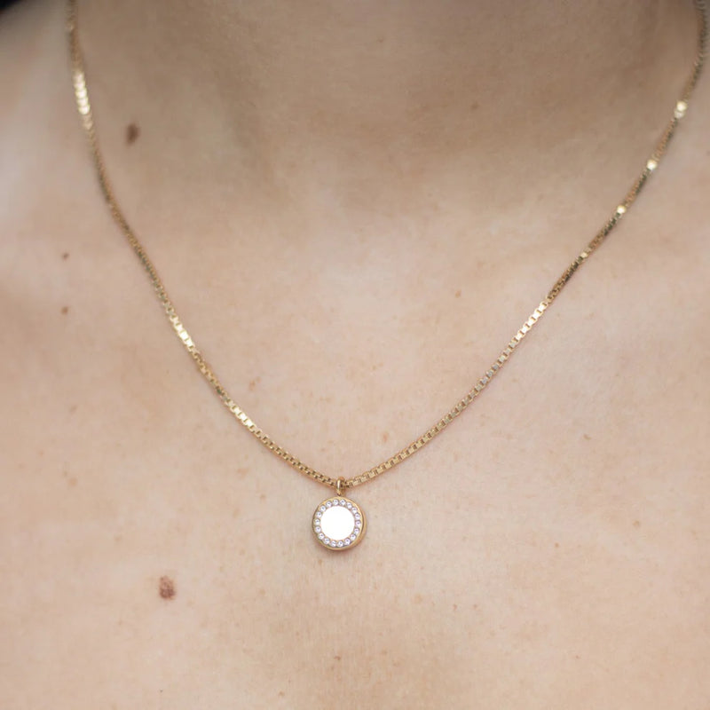 OCEAN WHITE CHIP WITH ZIRCONIA NECKLACE