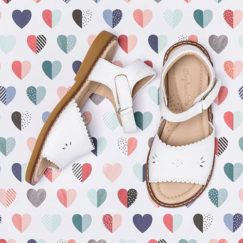 Classic Sandal w/scallop white